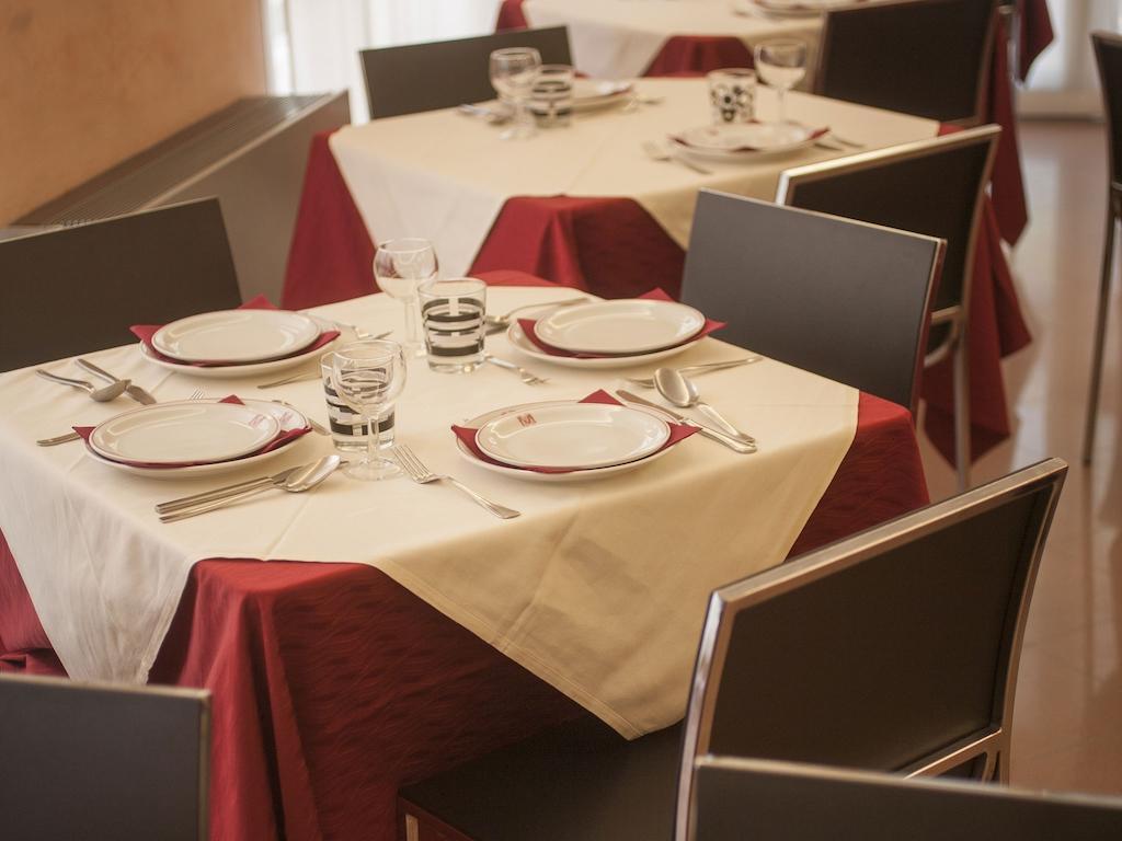 Hotel Manola Rimini Bagian luar foto